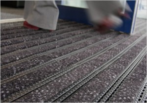 Premier Track Tiles - Flexibilne dlazdice z PVC (2
